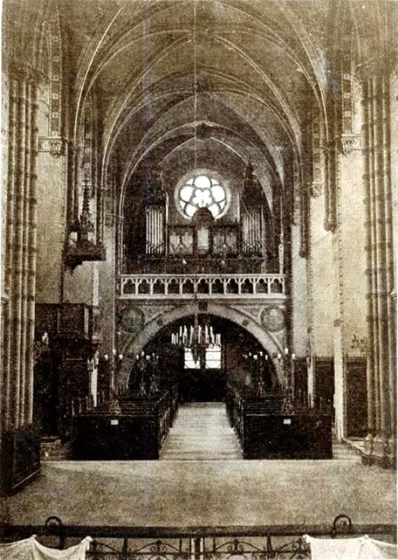 Crkva sv. Franje Asiškoga na Opatovini 1902. godine, interijer
